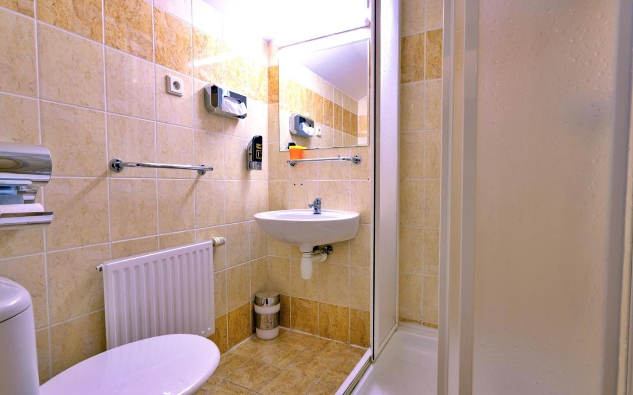 Hotel Džbán Karlova Studánka Kültér fotó