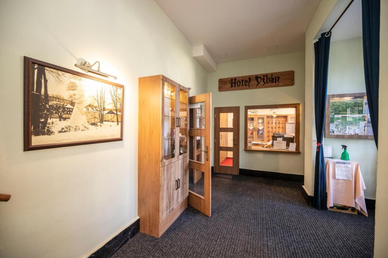 Hotel Džbán Karlova Studánka Kültér fotó