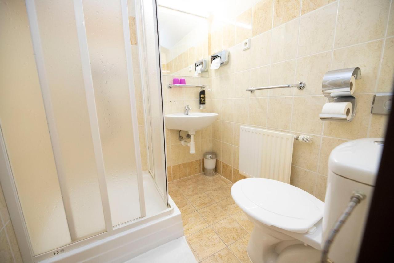 Hotel Džbán Karlova Studánka Kültér fotó