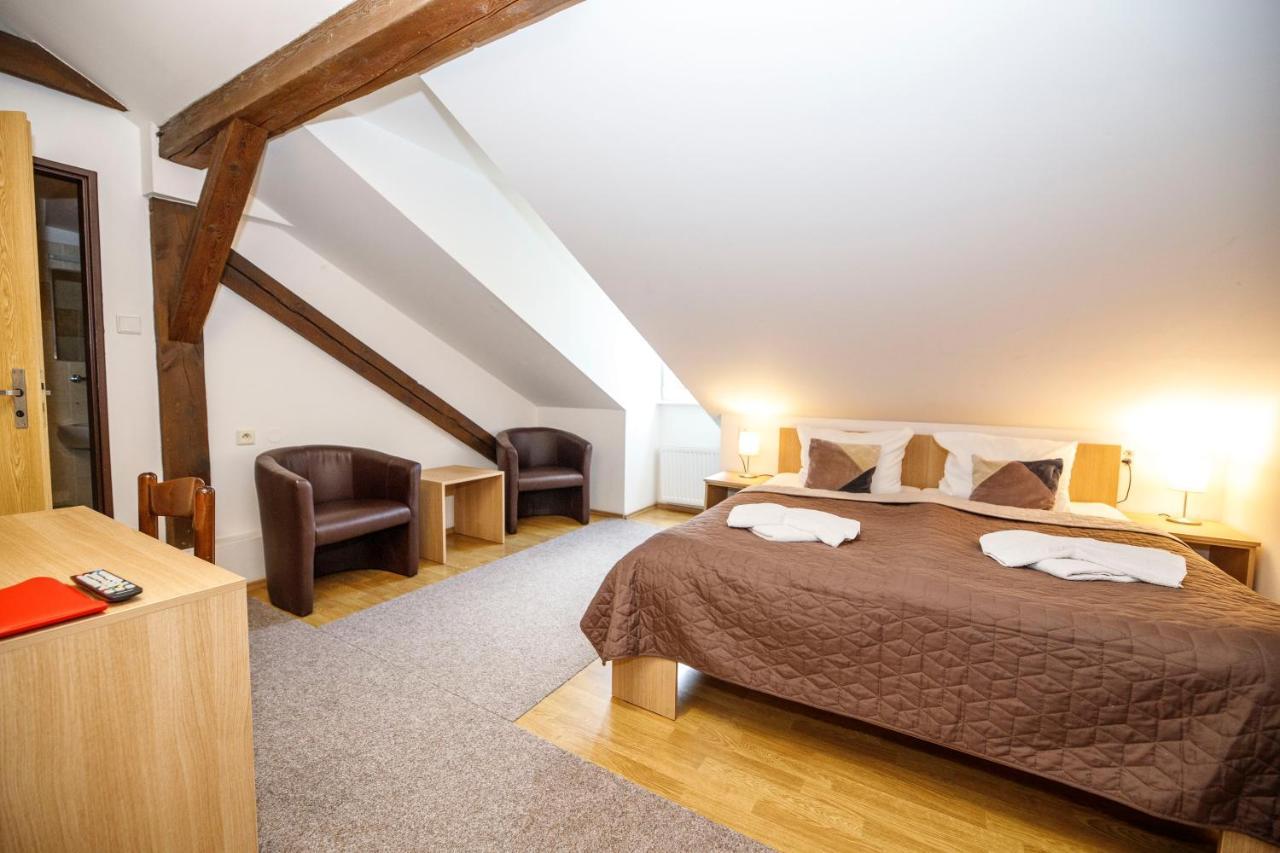 Hotel Džbán Karlova Studánka Kültér fotó